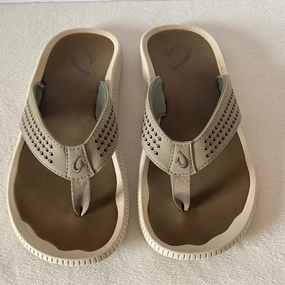 Olukai flip flops - Picture 1 of 13